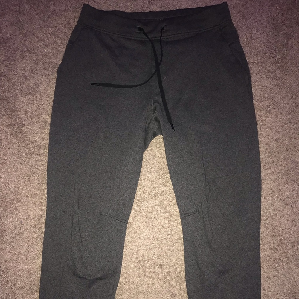 LULULEMON ATHLETIC SWEATPANTS